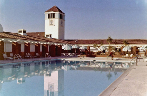 Leisure World clubhouse swimming pool
