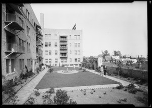 Havenhurst Apartments, apartment garden, 1861 Whitley Avenue, Los Angeles, CA, ca.1925