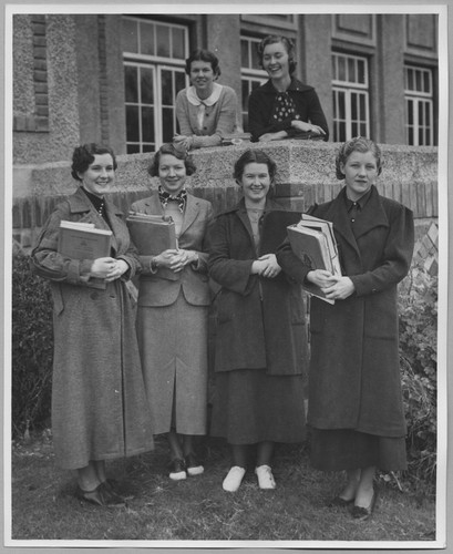 Women college students at San Jose State College [ca. 1935]