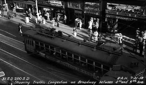 Showing traffic congestion on Broadway between 4th and 5th Avenues
