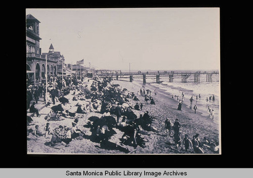 Santa Monica Beach and the old wharf at the North Beach Bathhouse