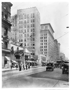View of Hill Street looking north from Fifth Street, Los Angeles, July 1928