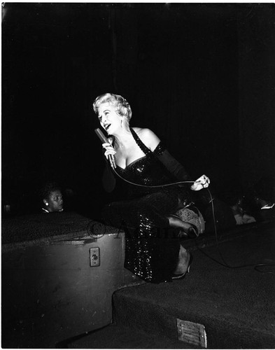 Singer, Los Angeles, 1958