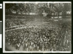 As the 1932 G.O.P. Convention opened, 1932