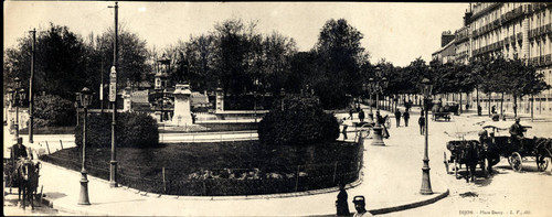 Panoramic postcard, Place Darcy