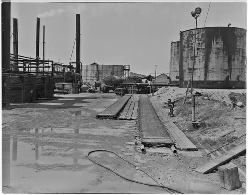 Douglas Oil Refinery, South east of Cherry