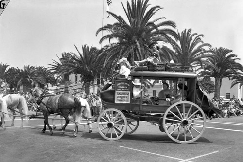 Anaheim Chamber of Commerce stagecoach in the Huntington Beach Fourth of July parade, 1947