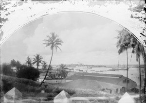 Houses on the coast, Tanzania, ca.1893-1920