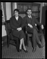 Elliot B. Thomas and his wife Olive Thomas await his trial, Los Angeles, 1932