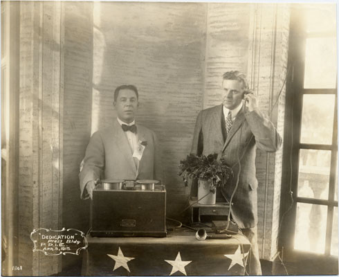 [Two unidentified men at dedication of Press Building, Panama-Pacific International Exposition]