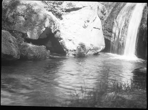 Misc. Creeks, natural fine pool in solid rock, right pool