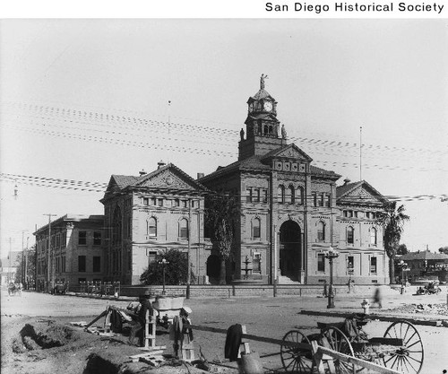 Exterior view of the San Diego County Courthouse from Union Street