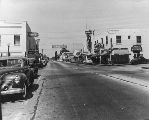 Downtown Banning looking west on Ramsey Street from intersection of San Gorgonio