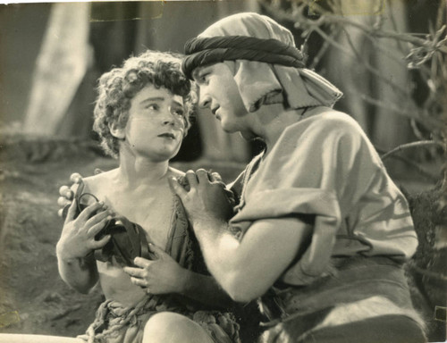 Micky Moore and William Boyd in "The King of Kings" (1927)