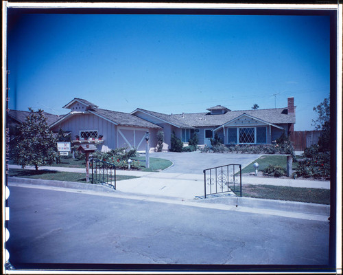 Buena Park Homes: Plymouth model house. Exterior