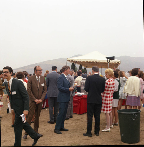 Guests gathering at the dedication of Malibu campus and William Banowsky's inauguration, 1970