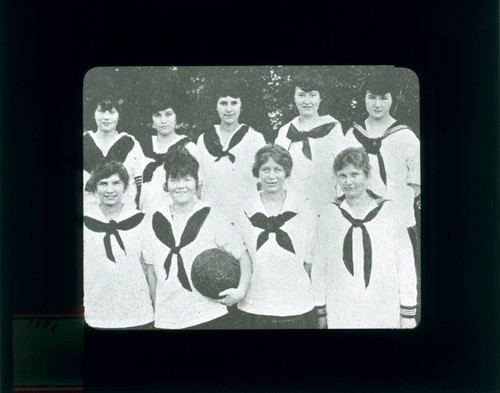Basketball team, Pomona College