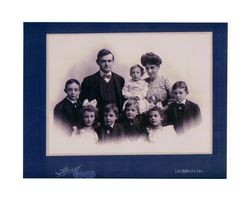 Isidore B. and Gertrude Reeve Dockweiler with their children, circa 1902