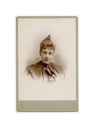 Gertrude Reeve Dockweiler as a young woman, circa 1890