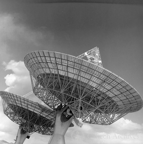 Twin radio telescopes at Owens Valley (OVRO)