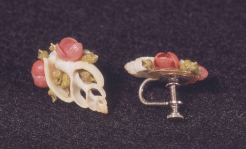 Tulip shaped shell earrings