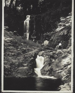 Wasserfall b. Staubecken ob Buea