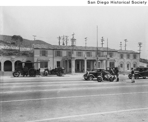 U.S. Customs officers conducting automobile inspections at the San Ysidro Customs house