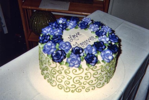 Vince and Patricia Whiting's wedding cake