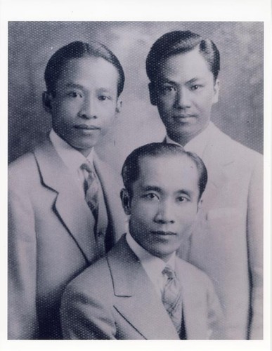 Group portrait of Henry Carpio and brothers