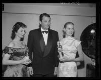 Jean Simmons, Gregory Peck, and Grace Kelly, Golden Globe Awards, Los Angeles, 1956