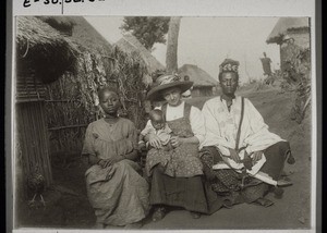 Familie Mose Jejab, Vetter des Königs, mit Fräul. Wuhrmann
