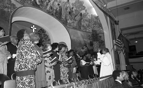 Choir performing at the funeral service of Jessie Mae Beavers, Los Angeles, 1989