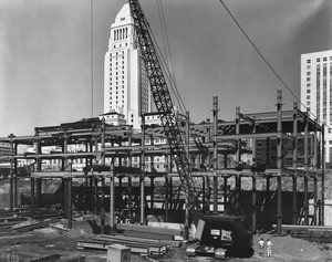 Building under construction, City Hall, Civic Center, American Bridge Crane