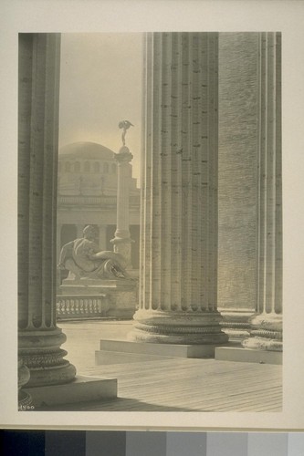H400. [Colonnade, Court of the Universe (McKim, Mead and White, architects). "Water" (Robert I. Aitken, sculptor) and "Fountain of Setting Sun" (Adolph A. Weinman, sculptor), distance.]