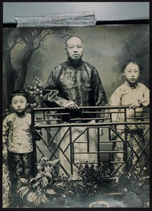 Eileen Chang's father, aunt and their step-brother