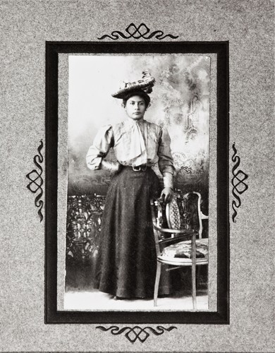 Lucrecia García (née Ygnacio), daughter of José and Luisa Ygnacio : circa 1897