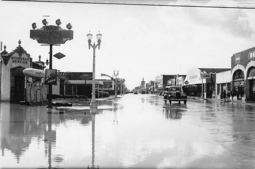 Flood of 1938, Los Angeles Street, Anaheim [graphic]