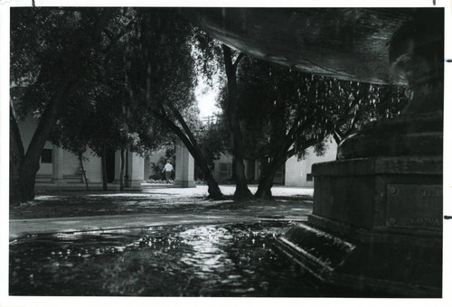 Bosbyshell Fountain and Clark Courtyard, Pomona College