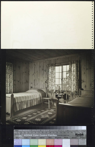 Knutsson, Mr. & Mrs. Roger L., residence. Bedroom