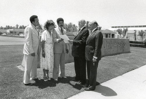 Finalizing the sale of the Pepperdine University Los Angeles campus, 1981