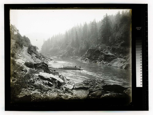 [Martin's Ferry - across the Klamath River/unknown]