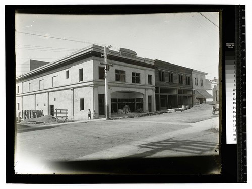 [Minor Theater and adjacent building under construction]