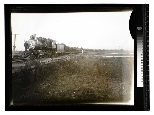 [Train of logs/unknown]