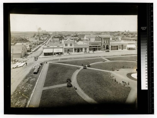 [Looking west across Plaza and down 8th St.]