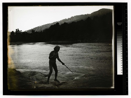 [Yurok Fisherman - Hoopa 1900/unknown]