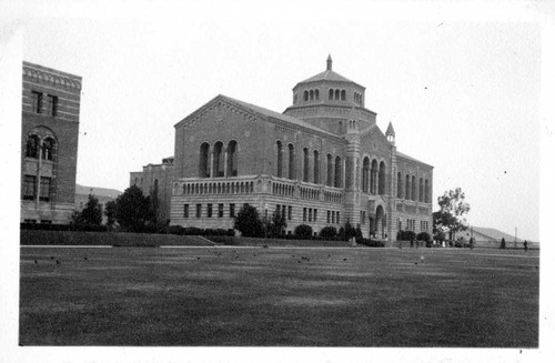 [Powell Library, UCLA]