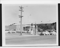 Shell service station, located at the corner of Third and B streets, Petaluma, California, 1939