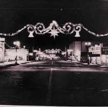 Myrtle Ave. Night, Christmas