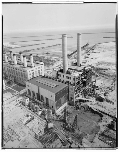 Long Beach Steam Station, Plant #3 - General view from top of take-off tower