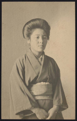 Portrait of woman in kimono